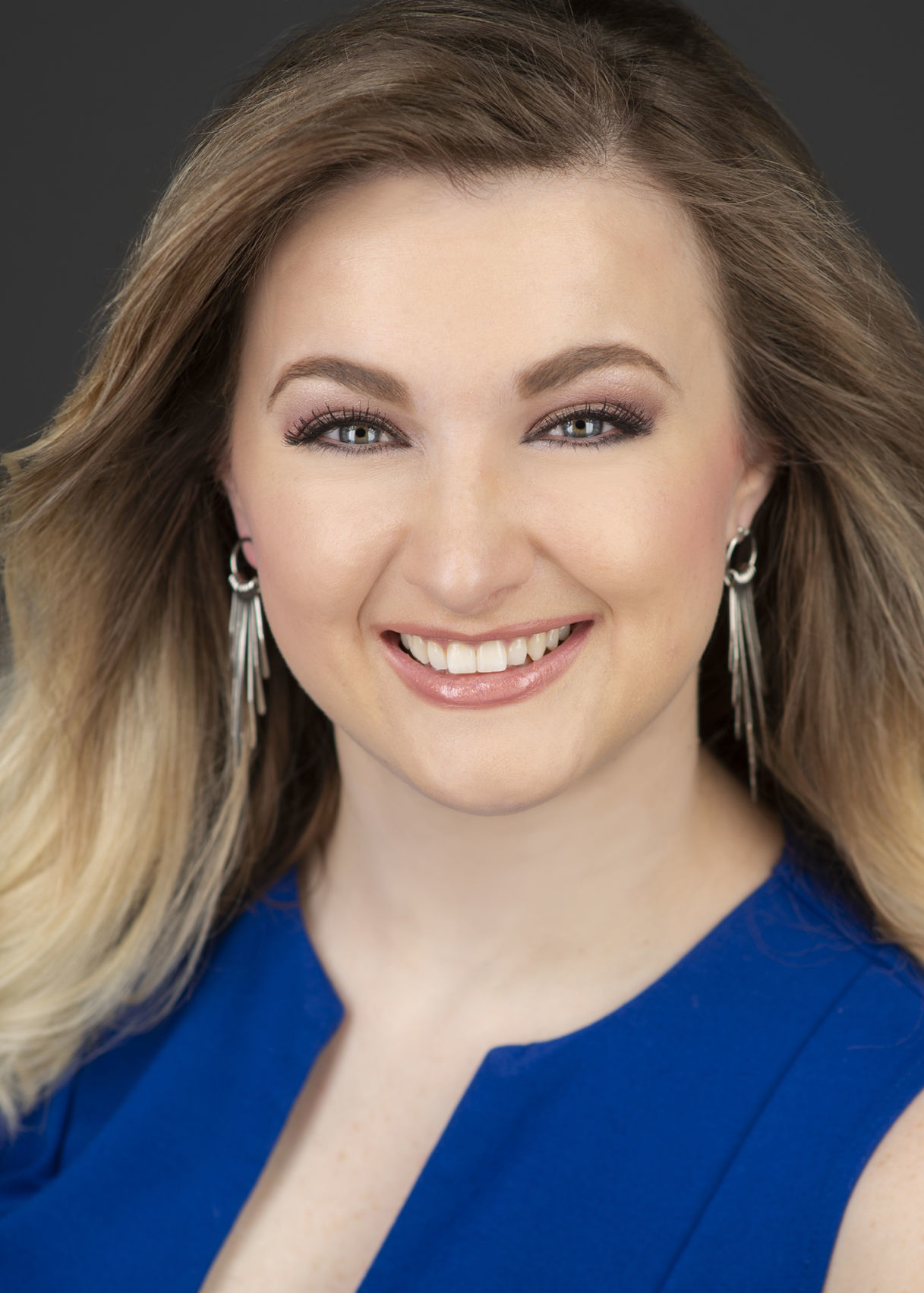 Miss Huckleberry, Whitney Farley